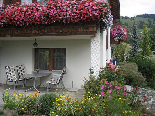 Ganze Ferienwohnung, Ferienwohnung Chasa Plajet 8B - 2 - 4 Personen / 3 Zimmer / 2 Schlafzimmer in Ramosch, Valsot