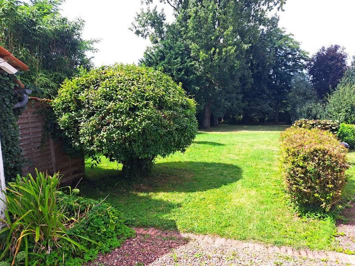 Location de vacances pour 6 personnes, avec Terrasse et Jardin à Vron