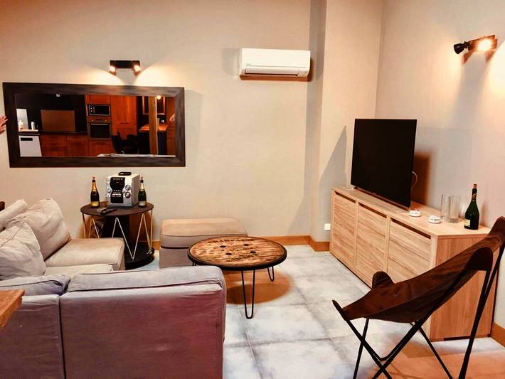 Location de vacances pour 14 personnes, avec sauna ainsi que terrasse et jacuzzi dans Le Mesnil-sur-Oger - 3