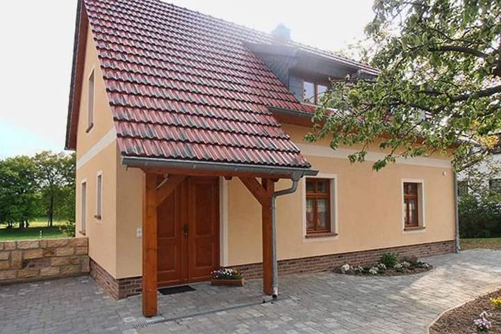 Ferienwohnung für 4 Personen, mit Garten in Dreiheide