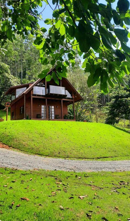 Casas e apartamentos de temporada para 6 pessoas, com vista e jardim e ainda terraço, com animais de estimação em Pomerode