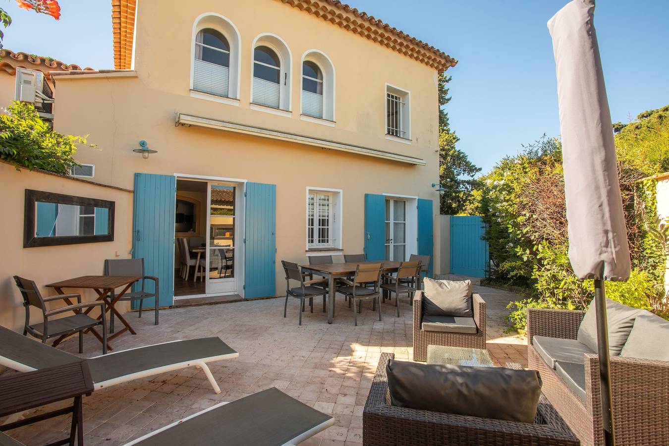 Holiday Home 'Grillons' with Shared Pool, Wi-Fi and Air Conditioning in Saint-Tropez, Middelhavskysten (Frankrike)