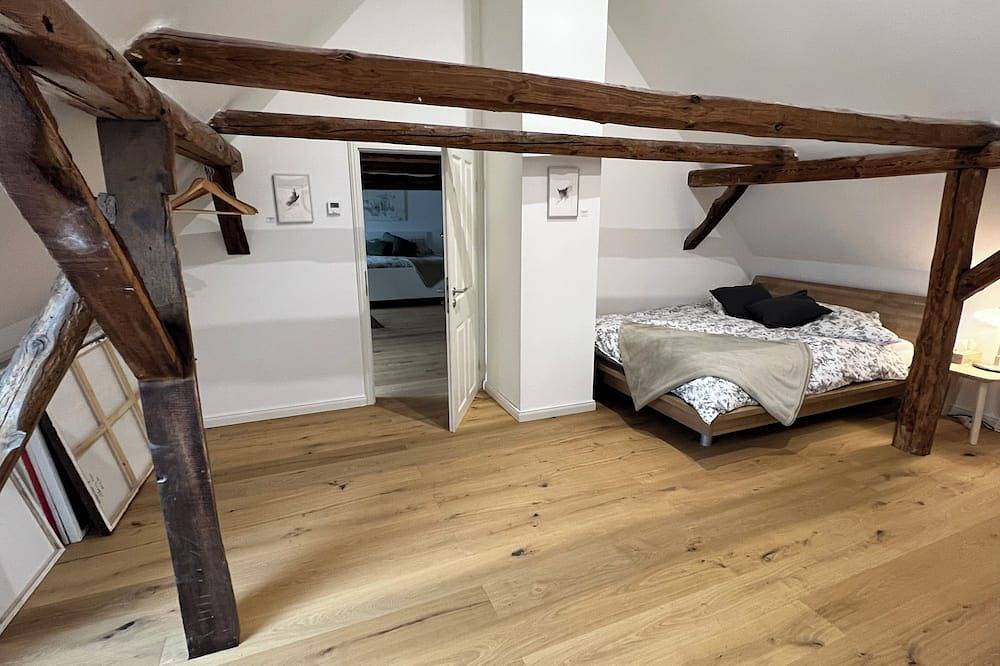 Ganze Wohnung, Ferienwohnung & Atelier mit Außenlounge & Grill in Oebisfelde-Weferlingen, Börde