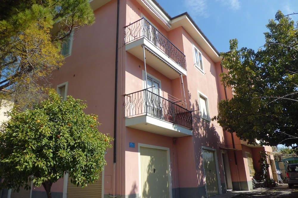 Appartement entier, Appartement de vacances pour 5 personnes env. 90 qmà San Bartolomeo al Mare, Riviera italienne (Côte ouest italienne) in San Bartolomeo al Mare (City), San Bartolomeo al Mare