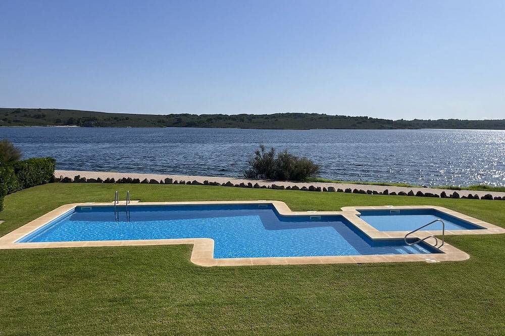 Entire apartment, Views. Bathing area in the sea. Pool in Fornells, Es Mercadal