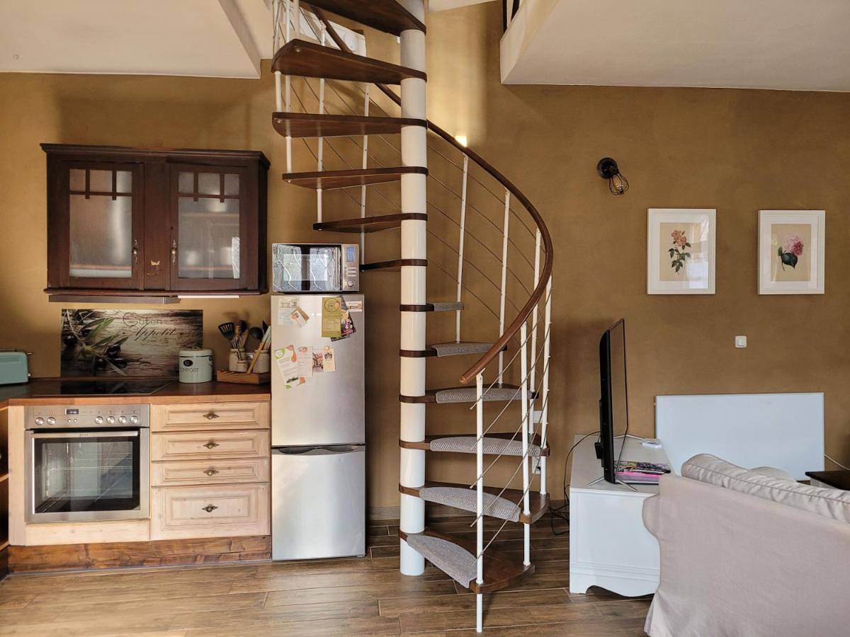 Ganze Wohnung, One-Bedroom Apartment in Hofheim in Unterfranken, Landkreis Haßberge