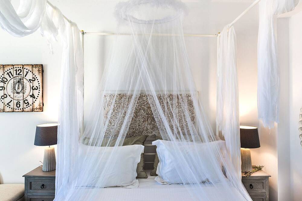 Summer Lovers Villa mit privatem Außenpool und privatem Spa in Akrotiri, Santorin