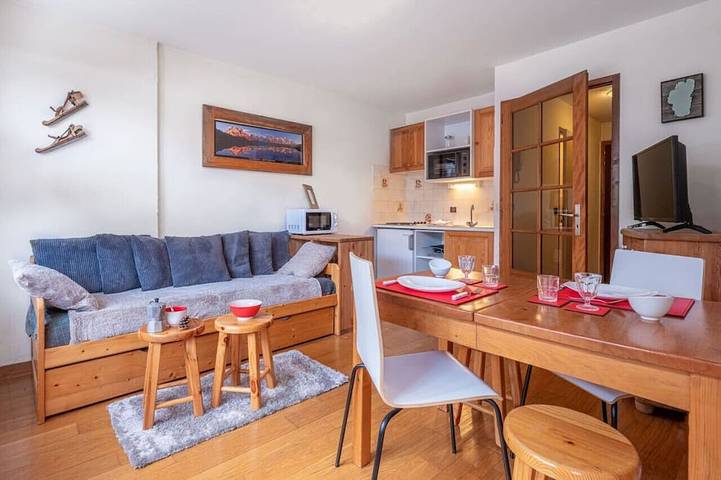 Gîte pour 2 personnes, avec balcon dans Office De Tourisme Des Houches