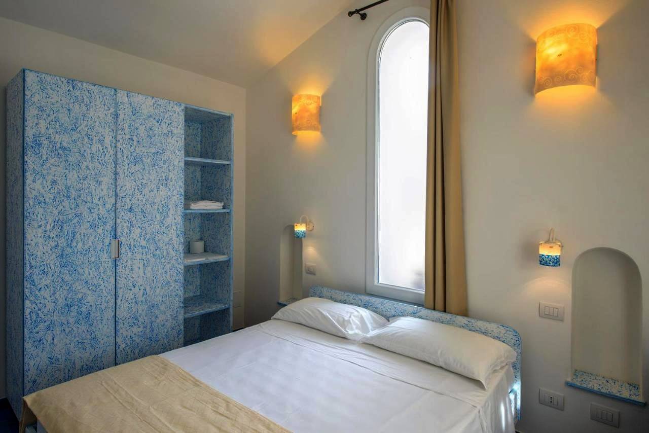 Double Room with Side Sea View in Isola del Giglio