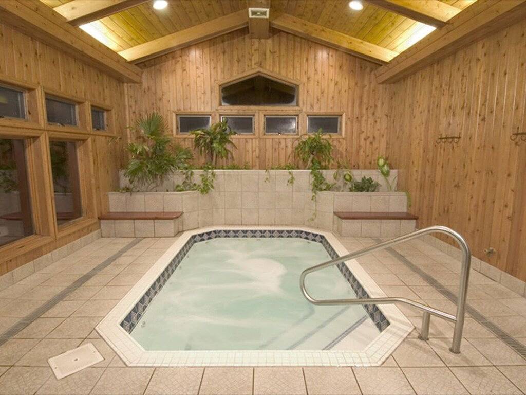 Ganze Wohnung, Komplett im Chetola Resort mit allen Annehmlichkeiten renoviert, zu Fuß zum Main St. Blowing Rock in Blue Ridge Parkway, Blowing Rock