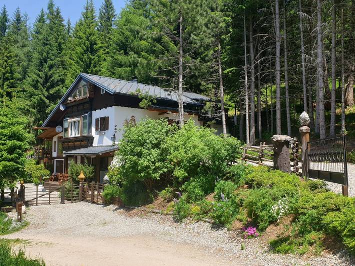 Ferienhaus für 15 Personen, mit Garten und Balkon