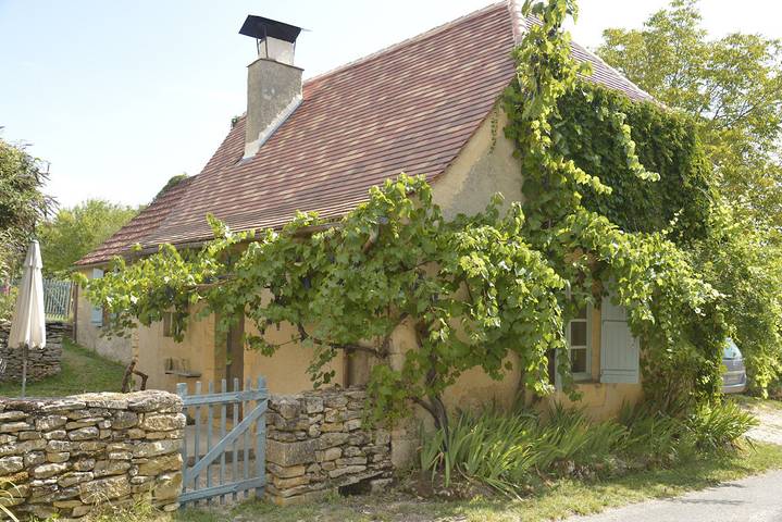 Gîte pour 6 personnes, avec terrasse et jardin