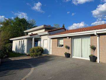 Gîte pour 5 personnes, avec piscine et jardin à Saint-Aubin-des-Ormeaux