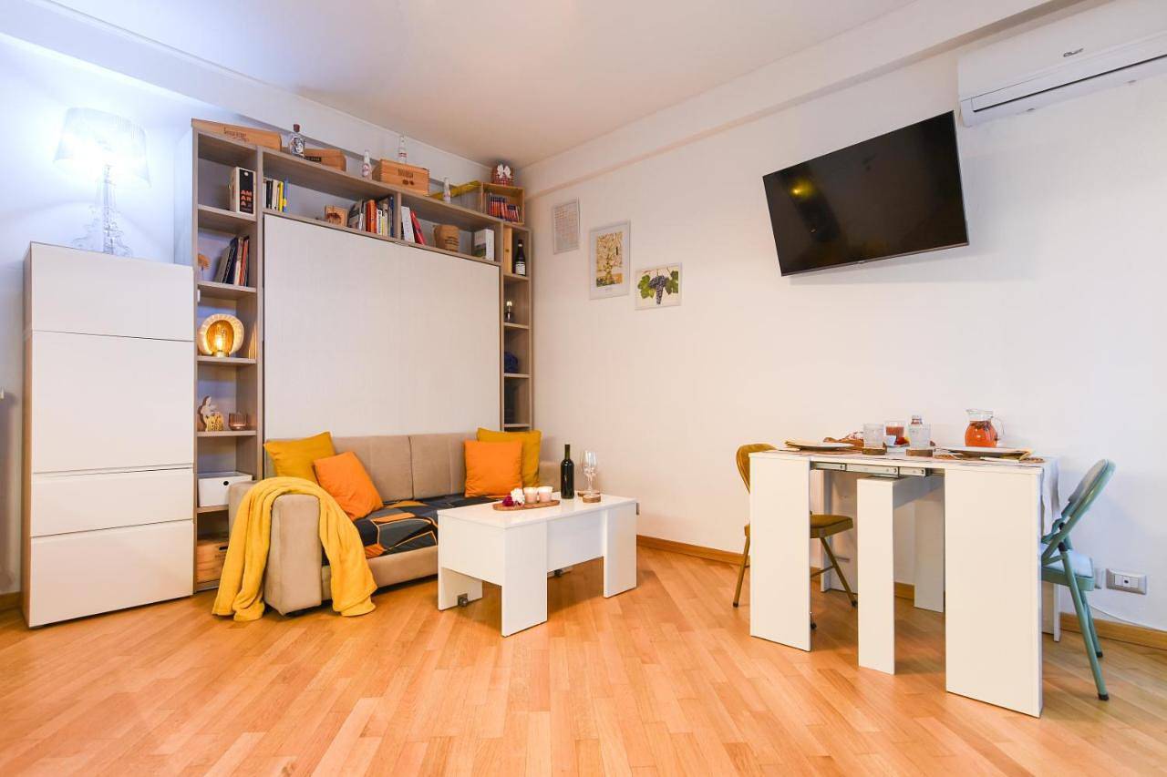 Ganze Wohnung, Monolocale vicino a Fondazione Prada in Vigentino, Mailand