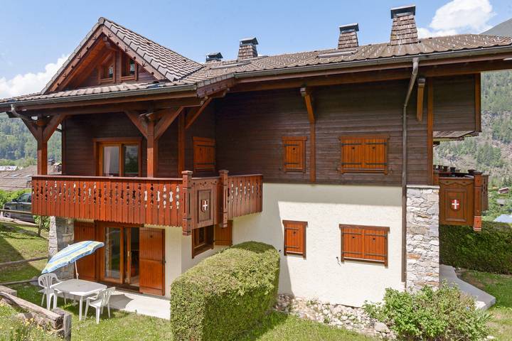 Appartement de vacances pour 2 personnes, avec piscine ainsi que jardin et terrasse