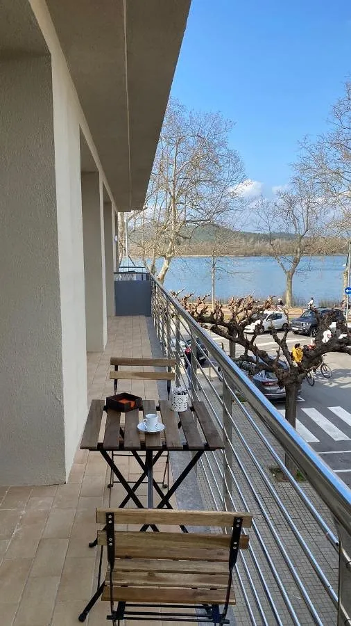 Apartamento de vacaciones para 4 personas, con terraza además de vistas y vistas al lago - 1