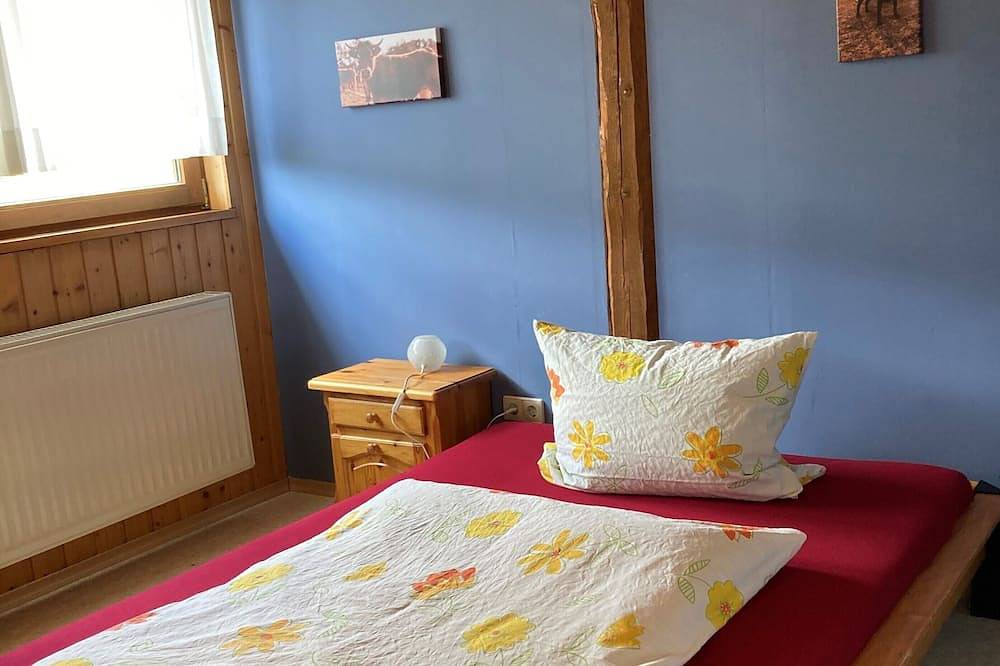 Ganze Wohnung, Gemütliche 95qm Ferienwohnung mit kostenfreiem Parken und Wlan in Leutershausen, Romantische Straße