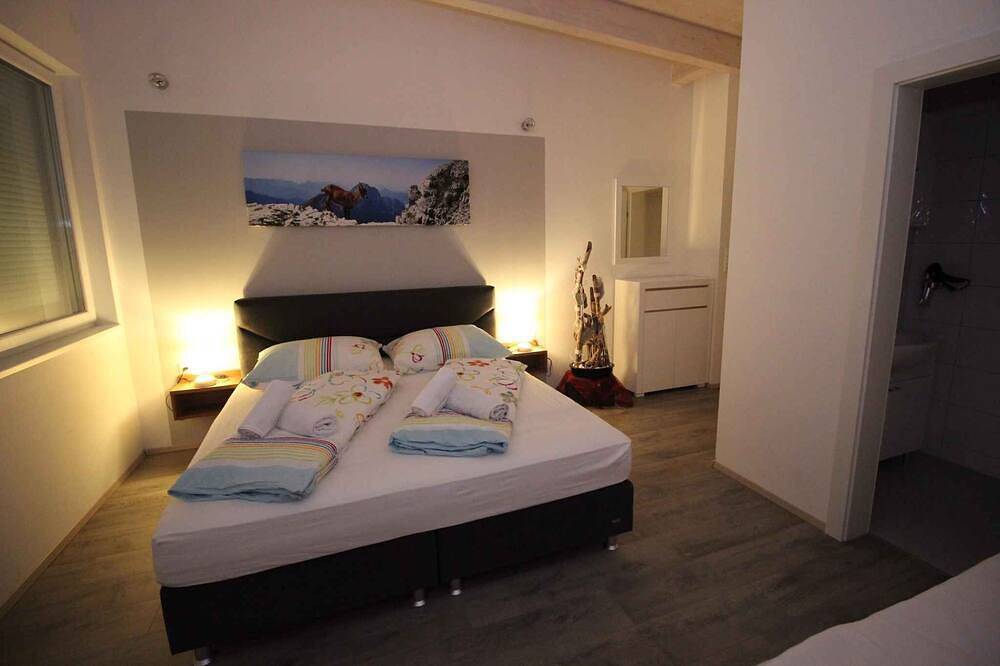 Ganze Wohnung, Ferienwohnung in ruhiger und sonniger Hanglage in Flattach, Bezirk Spittal an der Drau