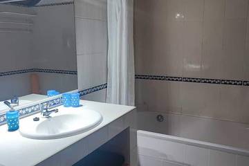 Cottage for 6 People in Santo António da Serra, Madeira, Photo 4