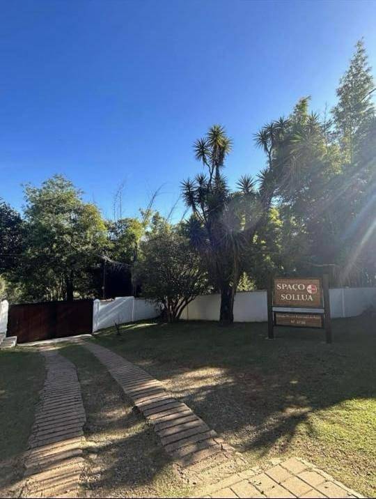 Casas e apartamentos de temporada para 17 pessoas, com vista e piscina e ainda terraço em Araçariguama