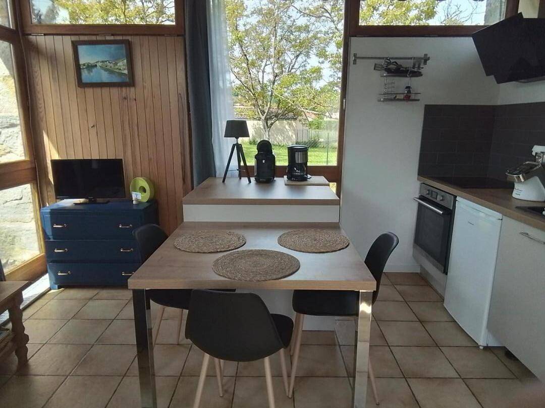 Gîte für 2 Personen mit Garten in Saint-Céré, Lot