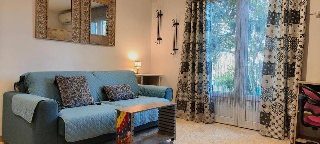 Gîte pour 4 personnes, avec piscine ainsi que jardin et vue, animaux acceptés à Castelnau-le-Lez - 3