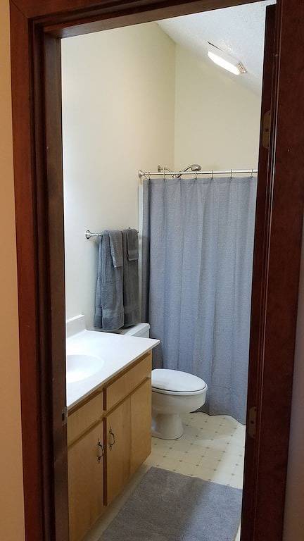 Ganze Wohnung, Seltene 3B / 2B Mountain Top Condo zu Fuß zu den Pisten und Restaurants! Pistenansichten! in Wintergreen, Nelson County