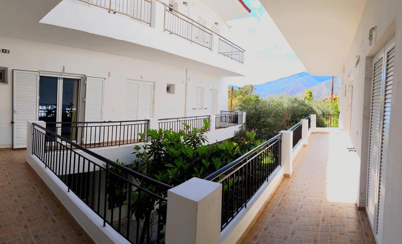 Ενοικιαζόμενα Δωμάτια Γεωργία Σταμούλου in Rovies, Eubée