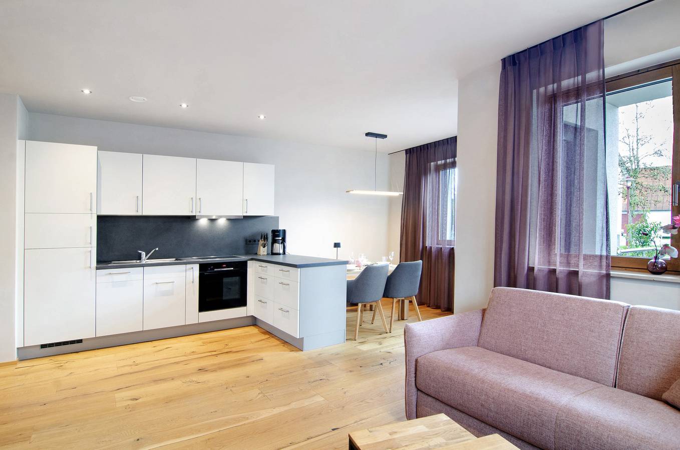 Ganze Wohnung, Ferienwohnung 'Obstgarten' mit privater Terrasse und Wlan in Herbertingen, Region Bodensee-Oberschwaben