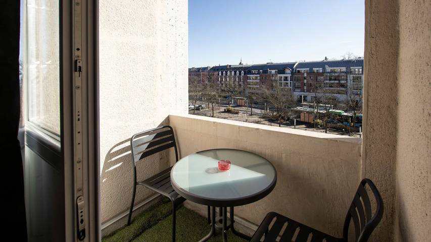 Ganze Wohnung, Douai 4 chambres Place d’Armes – 3e étage in Douai, Département Nord