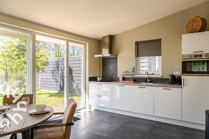 Ganze Wohnung, Wunderschön gelegenes, ebenerdiges Ferienhaus für 4 Personen in Veere in Veere Stadt, Walcheren