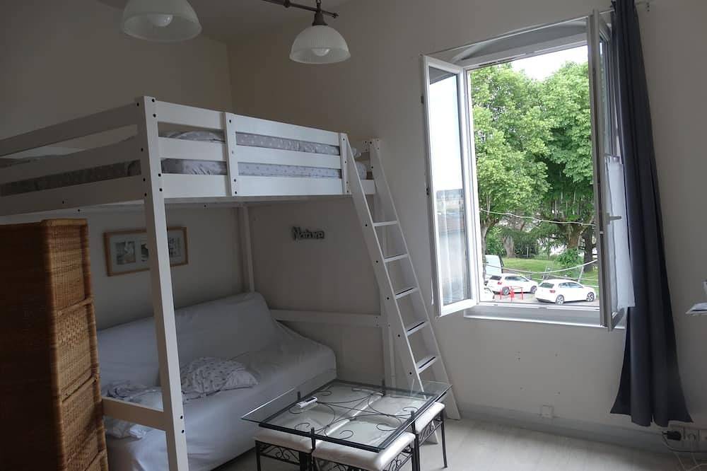 Appartement entier, Studio au pied de la Dordogne in Bergerac, Périgord Pourpre