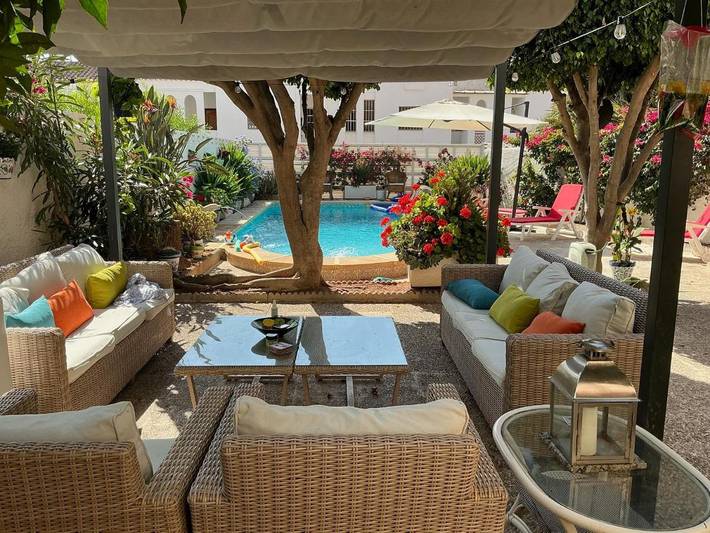 Ferienhaus für 12 Personen, mit Balkon und Terrasse sowie Garten und Pool in Roquetas de Mar