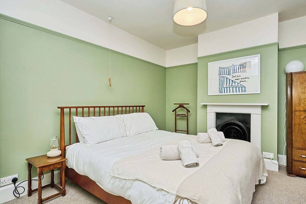 3 bedroom accommodation in Cowes in Cowes, Isle of Wight