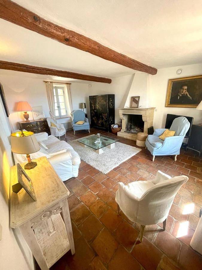 Location de vacances pour 8 personnes, avec terrasse dans Office De Tourisme Gassin - 2