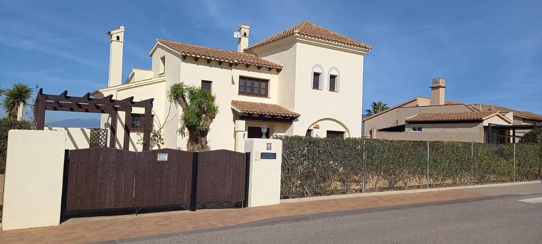 Casa rural para 6 personas, con piscina además de vistas y jardín en Fuente Álamo de Murcia