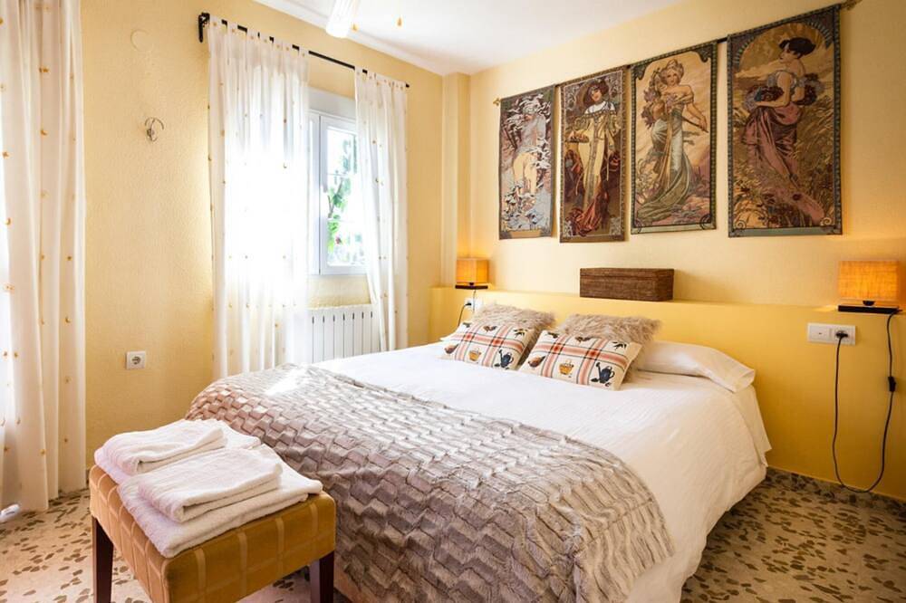 Preciosa casa con piscina, patio y barbacoa. in Cónchar, Provincia de Granada