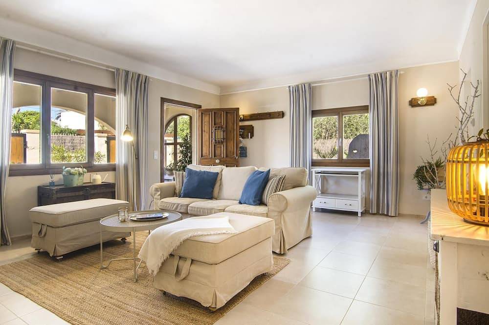 Casa Azul. Strandhaus für 4 Erwachsene + 1 Baby in Cala Llombards in Cala Llombards, Santanyí