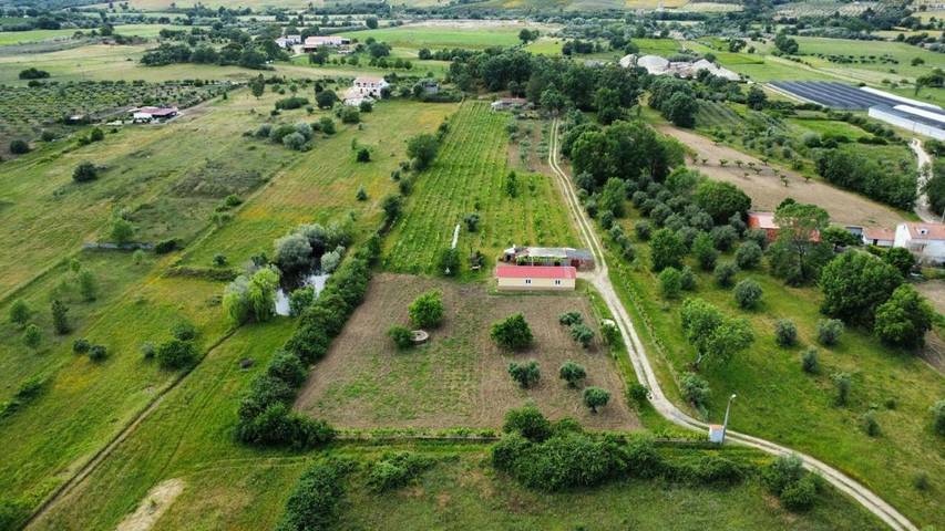 Casa de férias para 6 pessoas, com vista e jardim e ainda piscina em Covilhã