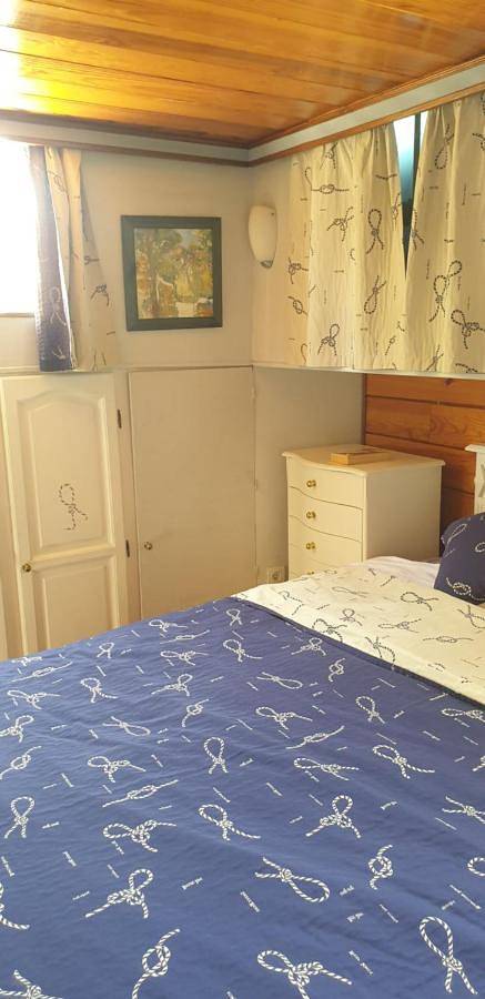 Bateau pour 5 personnes, avec jardin et vue, animaux acceptés en Bourgogne-Franche-Comté - 2