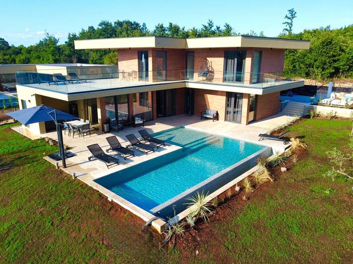 Ferienhaus für 6 Personen, mit Pool