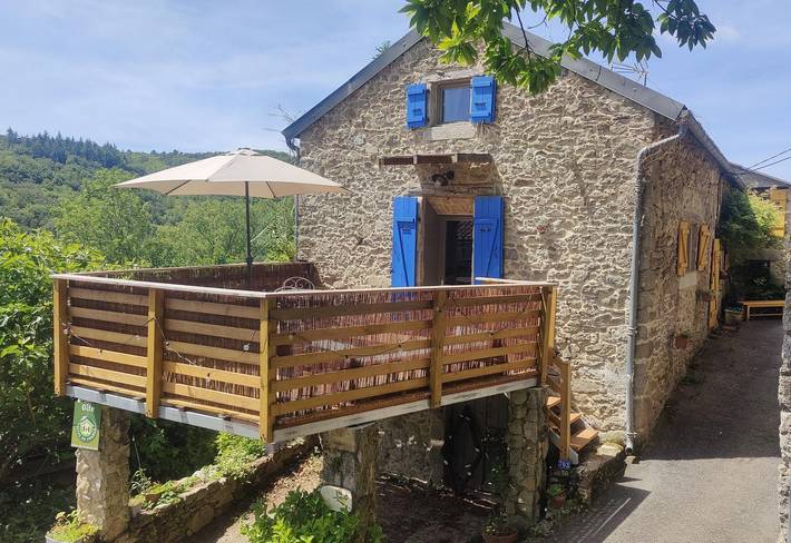 Gîte pour 2 personnes, avec Terrasse et Jardin à Boissezon