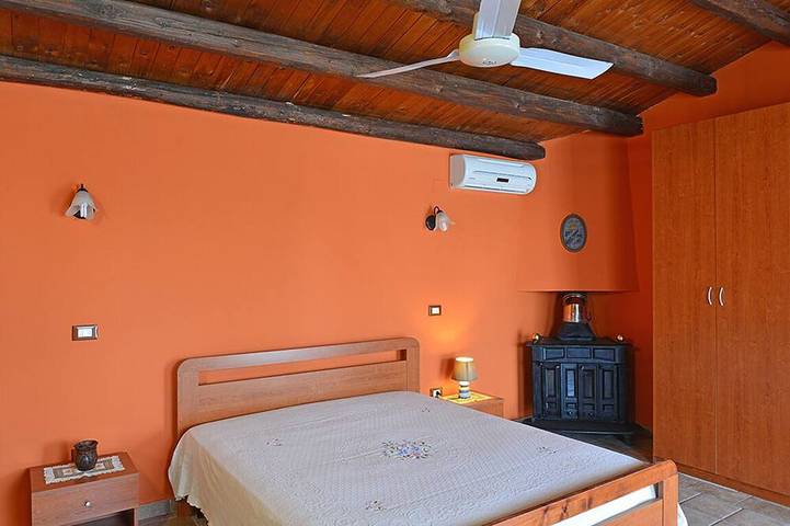 Bella famileinfreundliches casa indipendente con piscina privata. in Solarino, Siracusa e dintorni