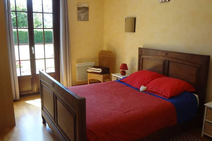 Location de vacances pour 6 personnes, avec terrasse et jardin à Trévières - 2