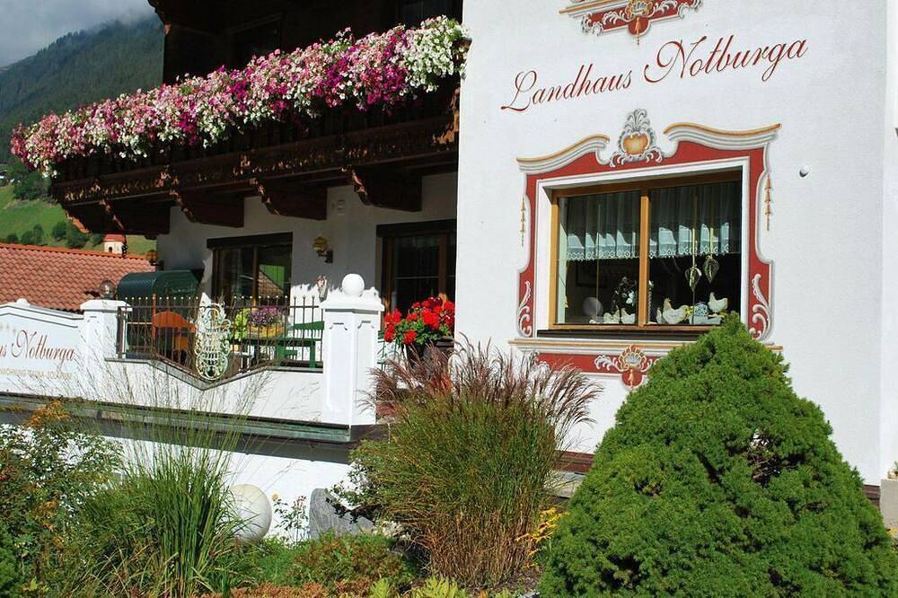 \"Herzblatt\"-Fewo, Dusche, Wc, Komfort - Landhaus Notburga in Stubaier Alpen, Gries im Sellrain