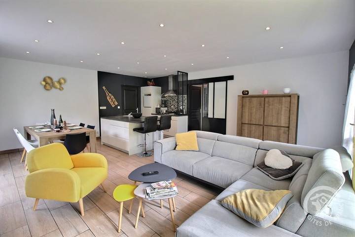 Gîte pour 5 personnes, avec Terrasse ainsi que Jardin et Vue à Pleumeur-Gautier
