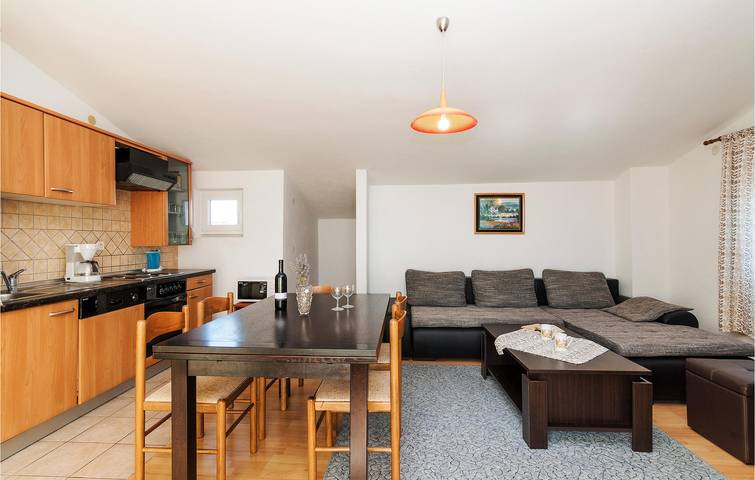 Ferienwohnung für 5 Personen, mit Terrasse in Sveti Filip i Jakov - 4