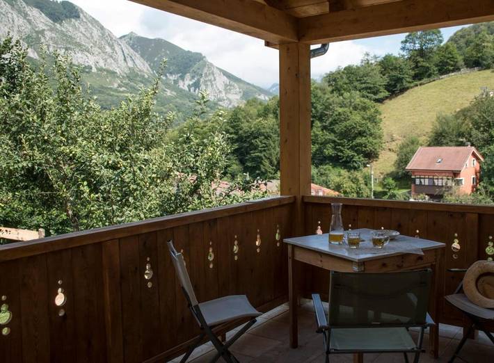 Alojamiento y desayuno para 2 personas, con vistas y jardín en Parque Natural de Redes - 4