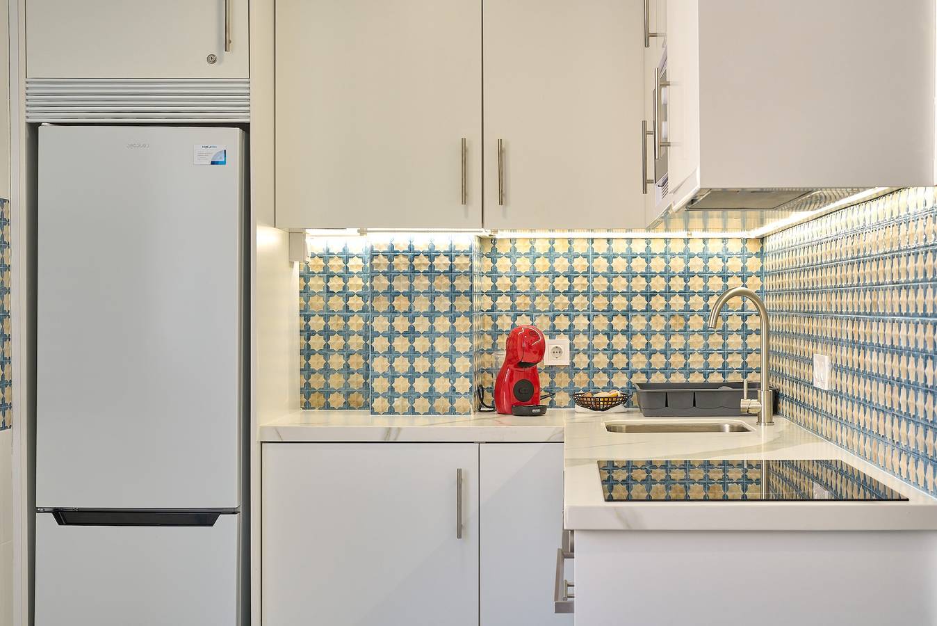 Appartement entier, Appartement 'Las 4 Llaves De Córdoba 2' avec terrasse privée, Wi-Fi et climatisation in Distrito Sur (Córdoba), Cordoba