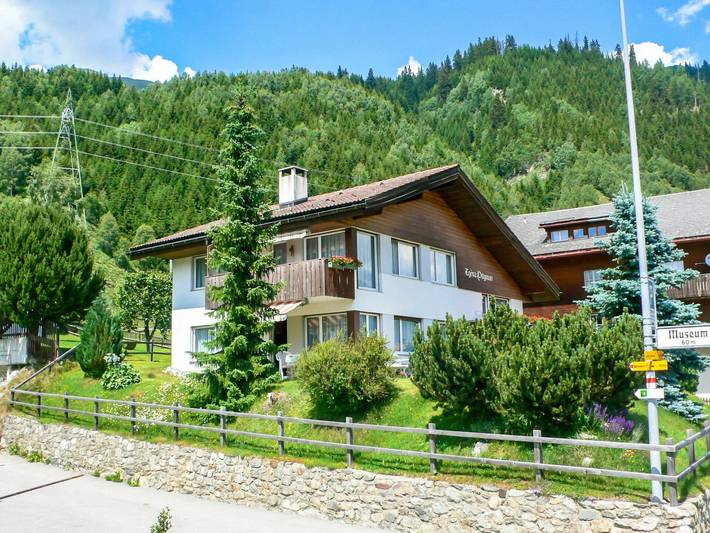 Ferienwohnung für 5 Personen, mit Garten, mit Haustier in Sedrun